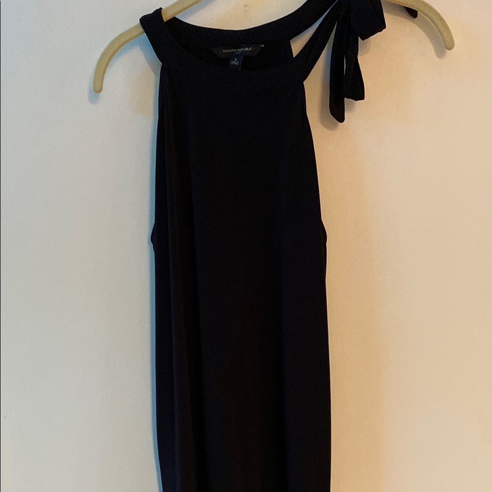 Banana Republic Black One Shoulder Slit Top
